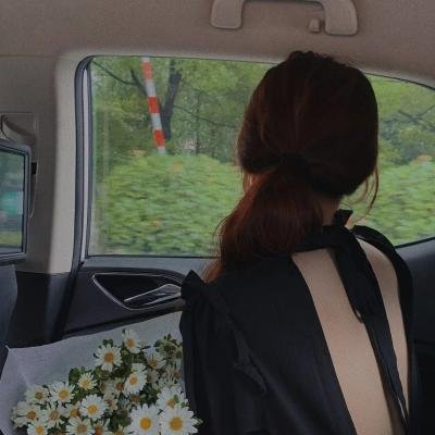 流量艺人离婚传闻疯传，平台紧急限流，连日来持续发酵